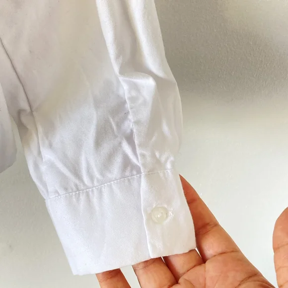 Pre-Loved Zara White Blouse with Intricate Embellishment Design Brooch UK Size M - Picture 7 of 13